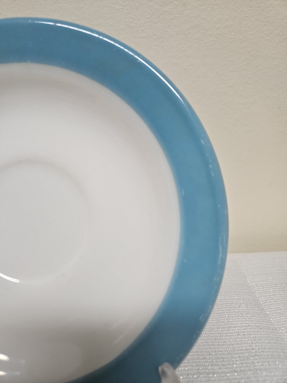 Pyrex Saucer Turquoise Rim - Picture 7 of 9